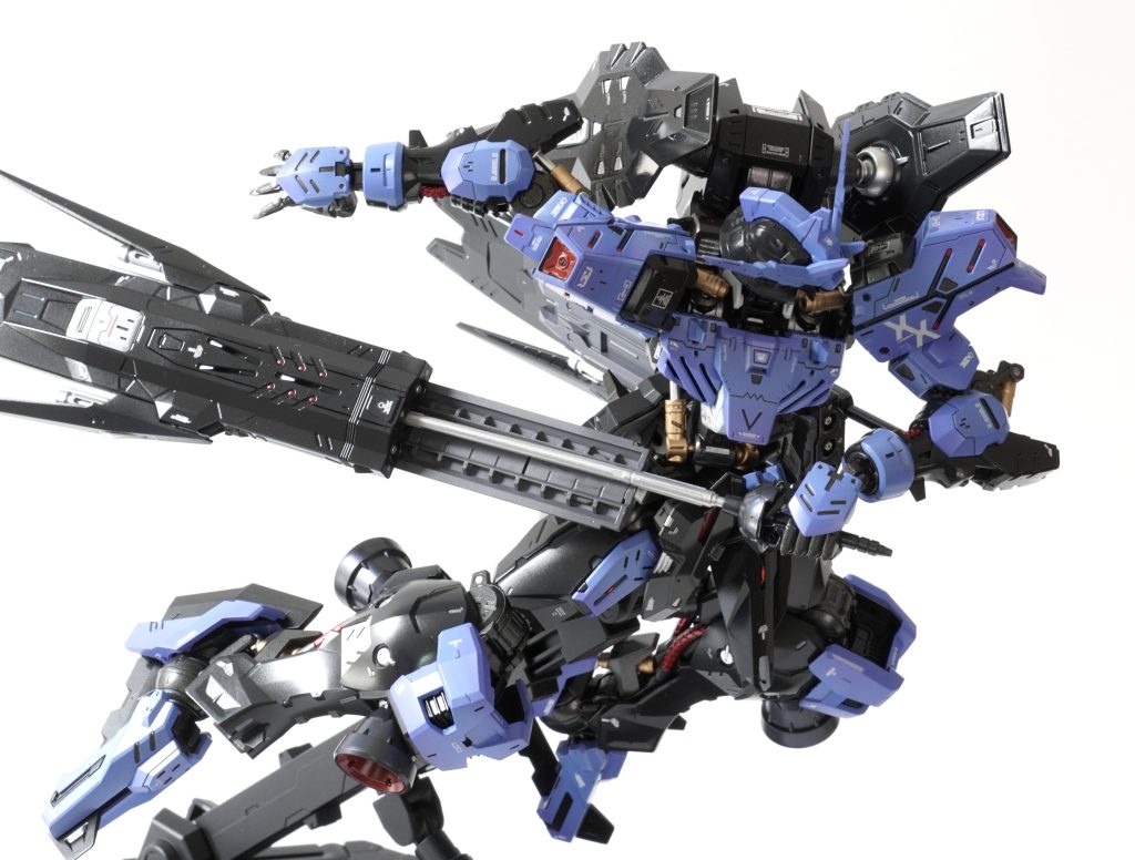 めちゃ動くし、このディテールでポージングさせたら、たまらないですね!!珍しく飾っておきたくなりましたw