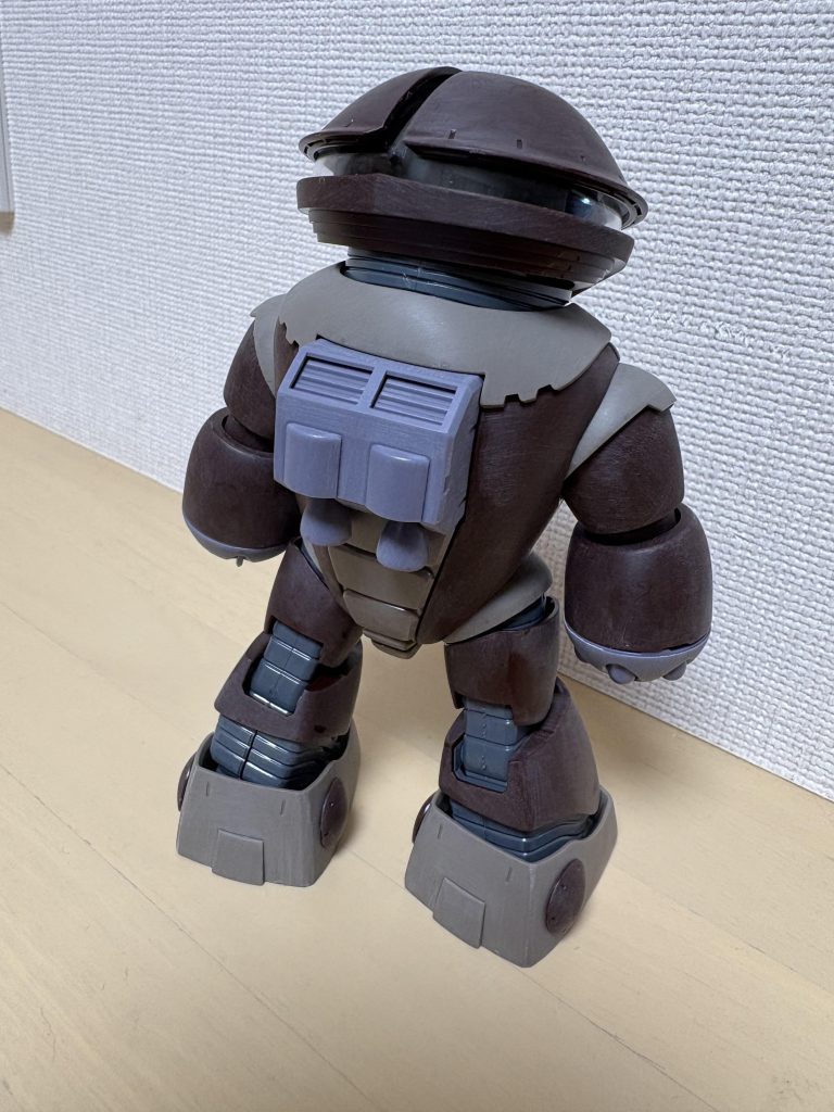 フレームなど薄紫が残念なのでこれは塗ってよかったな。内部フレームがABSなのでプライマー吹いたりしました。