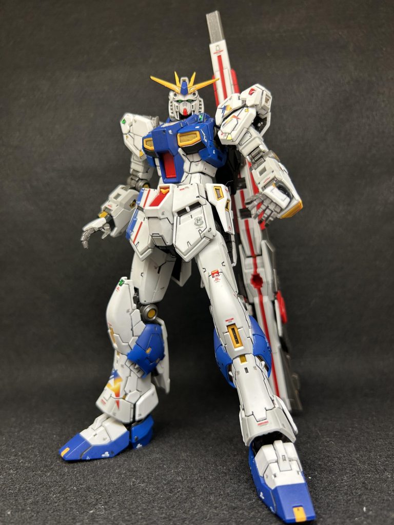 ランナーのまま全工程！RG福岡νガンダム完成！–2枚目/制作者：蒼井結目