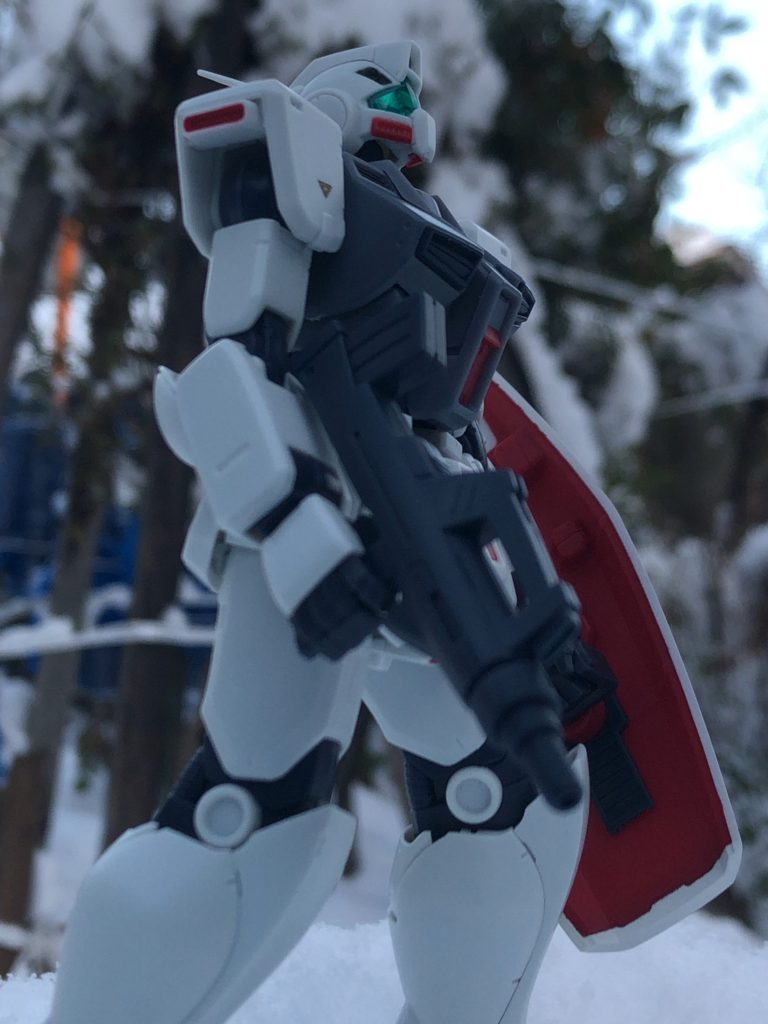 ～いつか空に届いて～ポケ戦はストーリーもさることながら、登場するキャラもモビルスーツも魅力的な作品で、外伝モノでは一番好きな作品である。