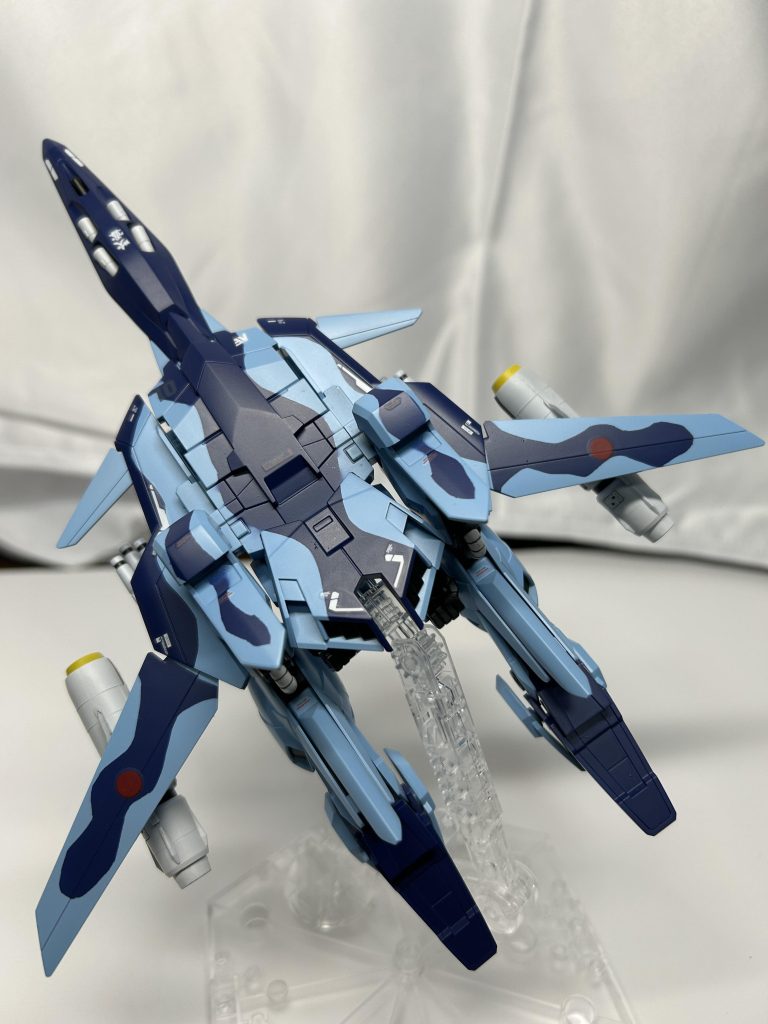 反応弾のショット。(完全に南極条約違反ですね💦)シールドの「吹雪」デカールが何気に気に入ってます