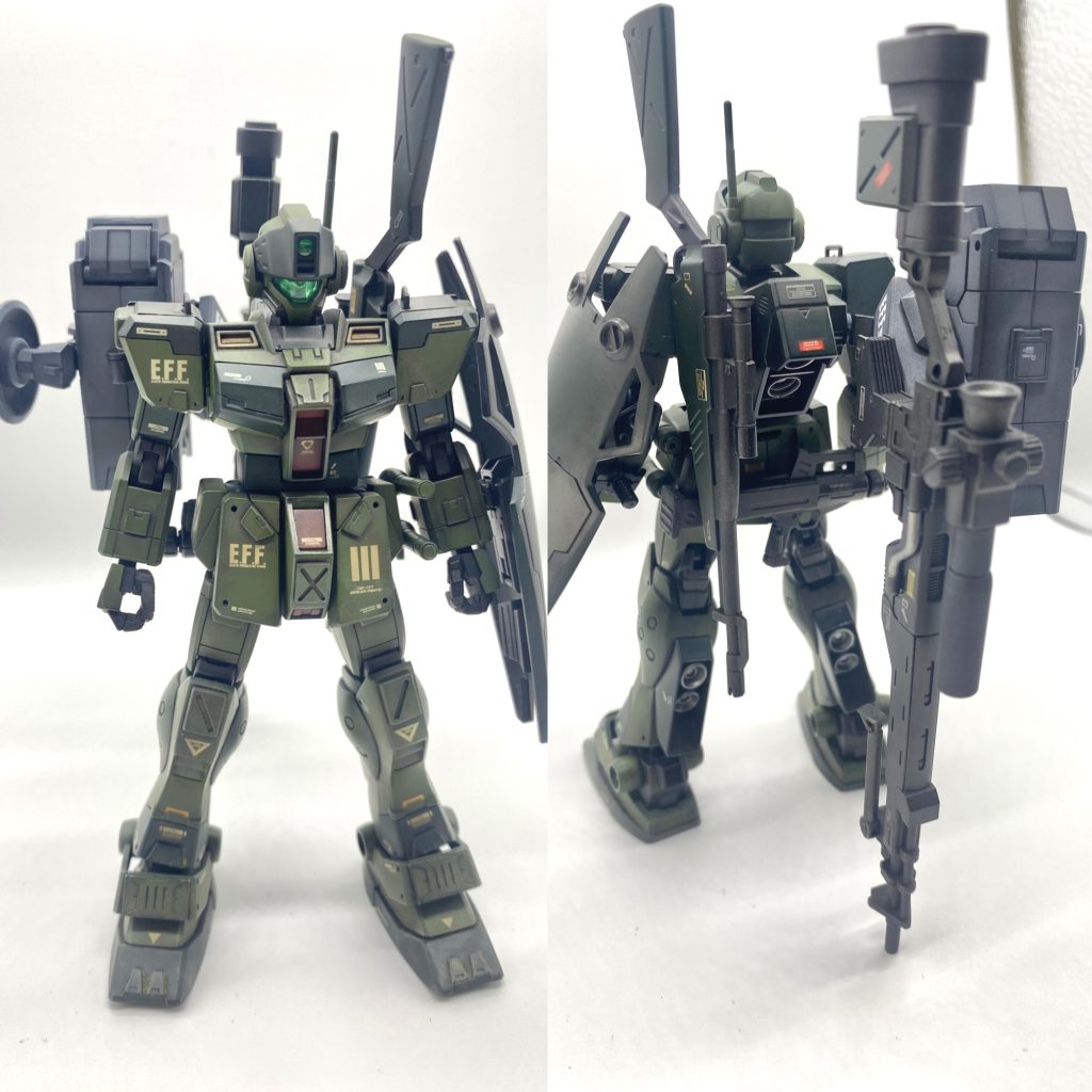 製作内容として全塗装 黒立ち上げに緑2色、黒鉄色と赤を使用。ディティールアップ コトブキヤのパーツを使用、上腕部と太腿部、肩部と胸部にスジ彫り。改造 コトブキヤのウェポンユニットをバックパックに接続。 ライフル3丁とも、ネオジム埋め込みにて、腰裏・バックパック側面・ウェポンユニットに着脱可能に。胴部は、プラ板にて延長。ウェザリング マーカーでウォッシングとタミヤのウェザリングマスターで土汚し。を行いました。他に武器として、追加でシステムウェポンキットを使用しています。