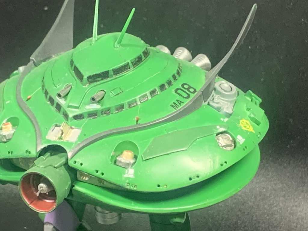 頭頂部にドズルのフィギュアでも載せたい気分です。やらせはせん、やらせはせんぞ‼