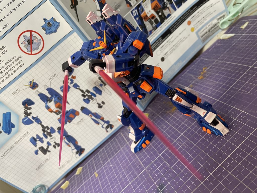 潜航ハープーンガンビームライフルアンカー発射サーベル二刀流