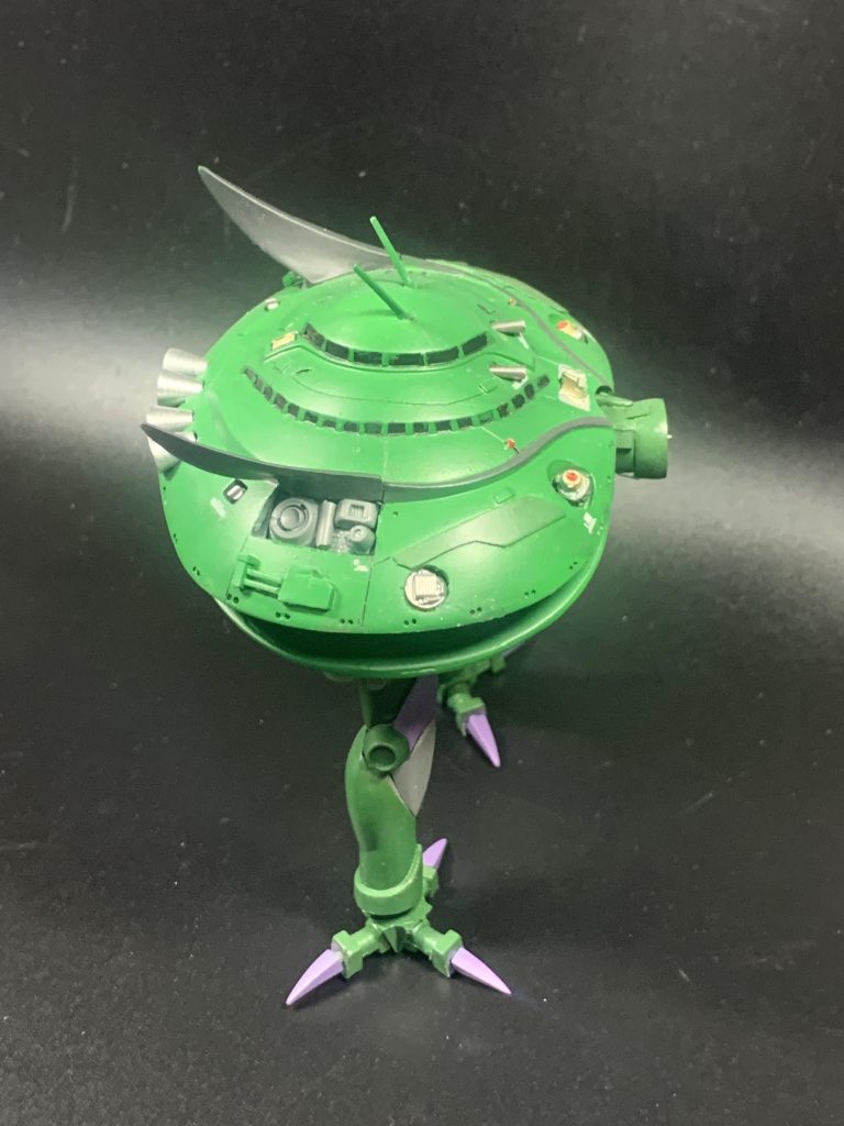 単機で連邦の艦隊を壊滅寸前まで追い詰めた恐るべき戦闘力。間違っても〈思ったよりデブじゃね？〉とか思ってはいけません。(zaku-kao7)