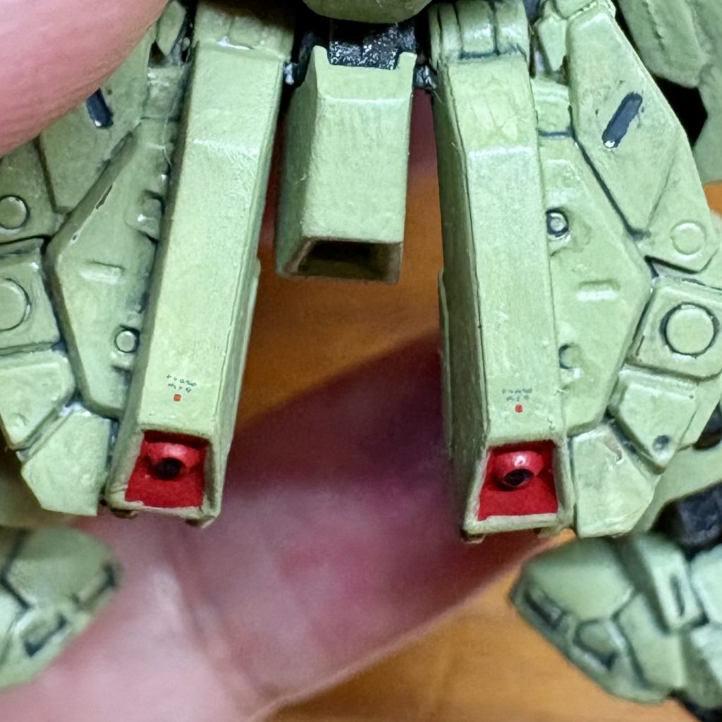 よく見ると曲がってる。これが限界でした。