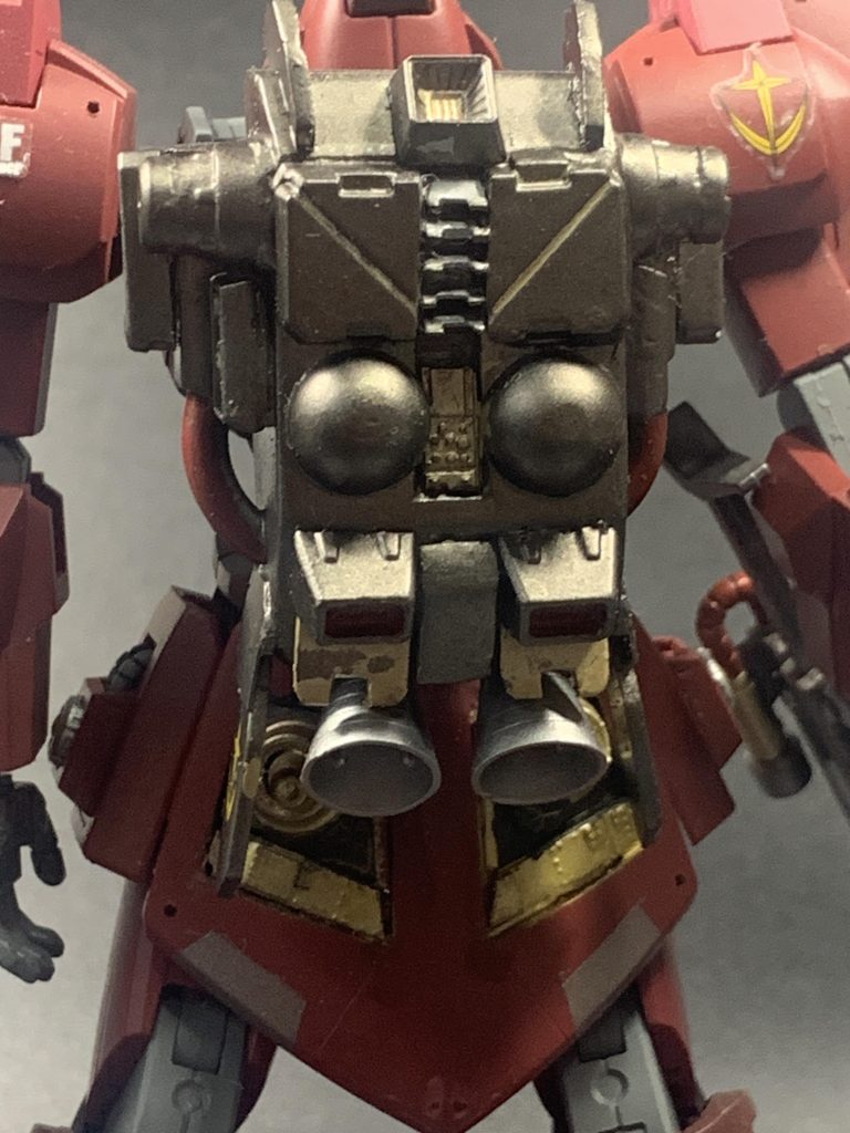 バックパックのアップ、塗装ハゲが見えますね(gundam-kao5)