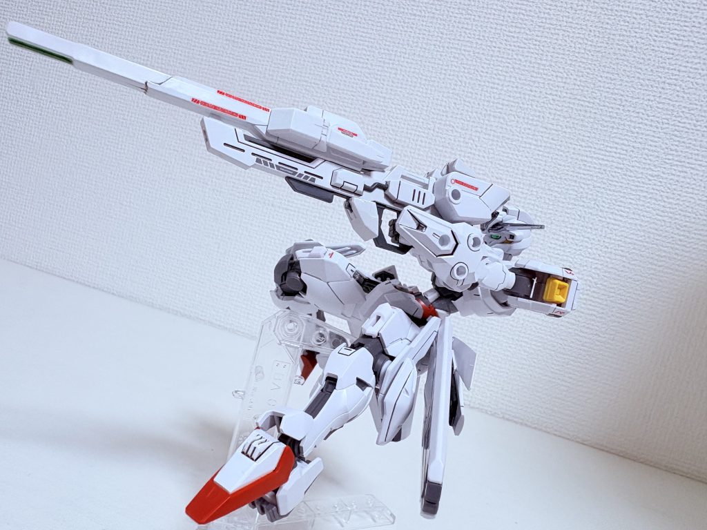 右手は添えてキャリバーンバレットポーズ。デカール等で情報量を増やすことに成功しほくほくです！