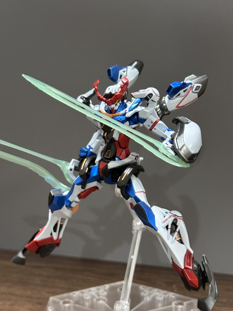 ゲルググと軍警はスルーしたけど末の赤いガンダムは作りたいです