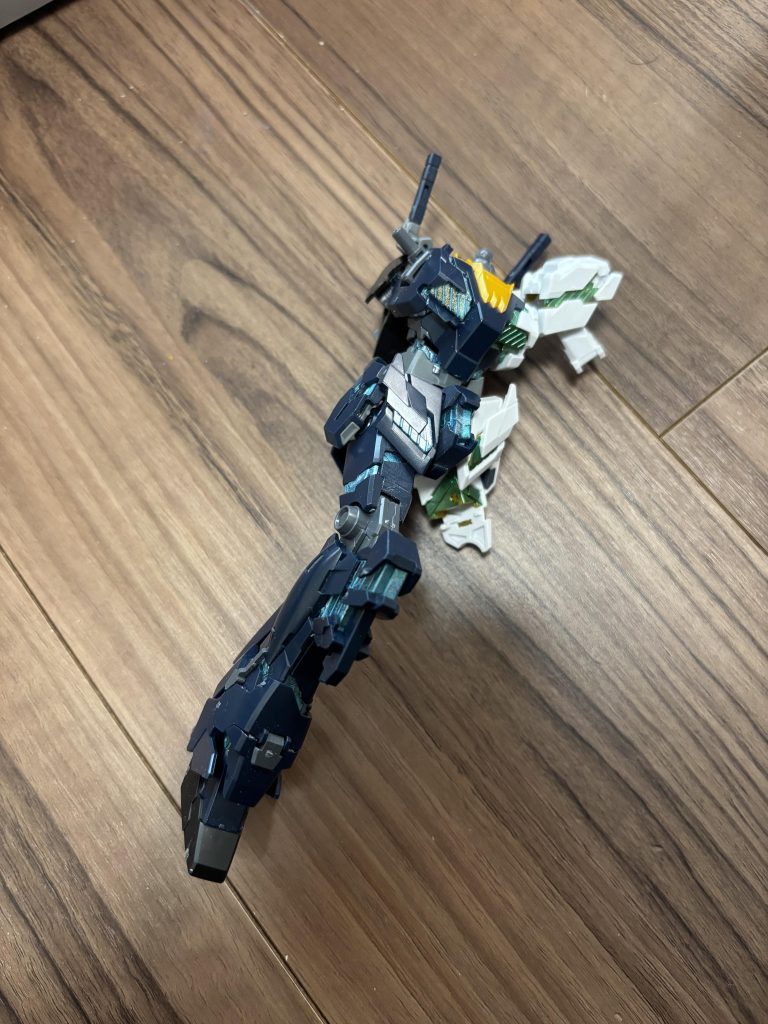 作品名：ちょっと前に作ったユニコーン掘り出したら…<p>セルフダメージ加工になってるwww</p>