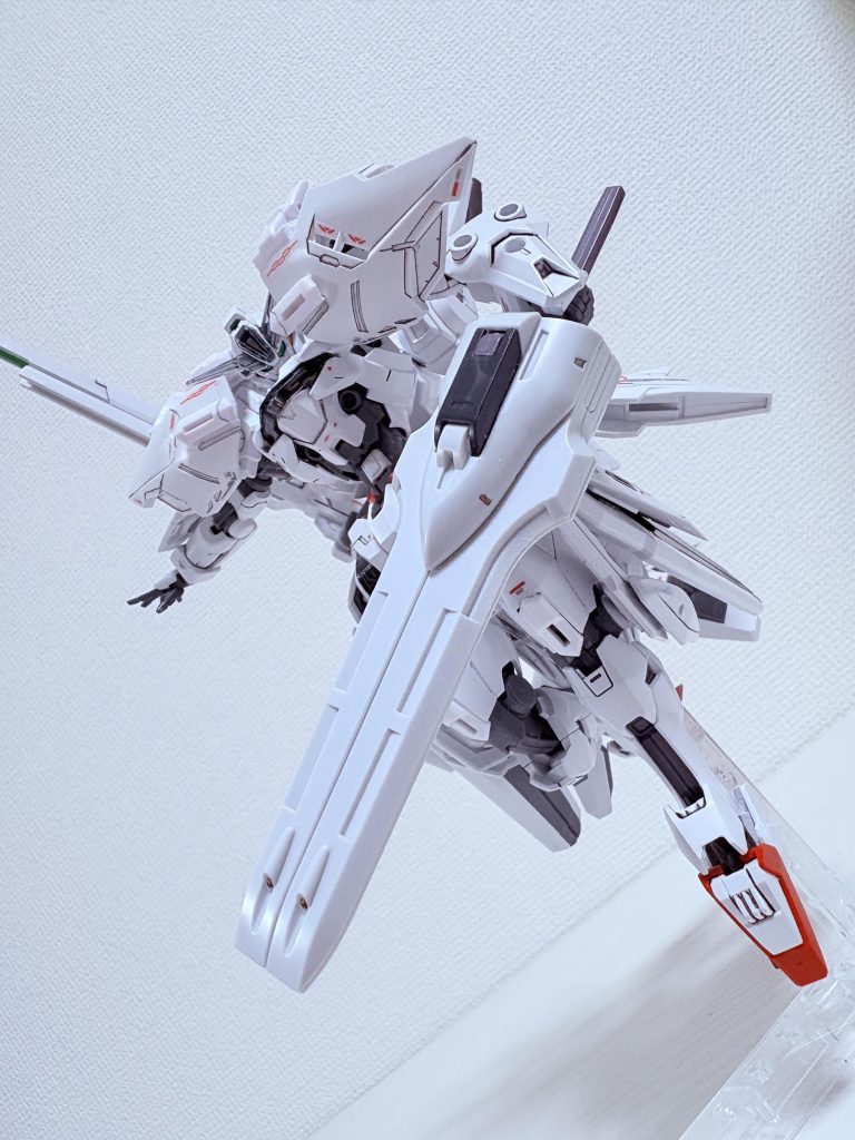 デカール貼り忘れシュバルゼッテ。でも近接武器もひとつは欲しいじゃないですか。