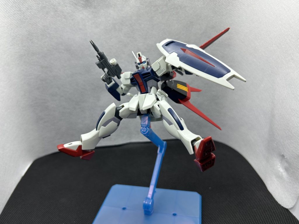 エールダガーLエールストライカーの評価が連合軍人達に人気あるストライカーパック。推進機内構造がスローターダガーの同じ様に改良され、飛行機能を持ちながら宇宙にも使用できる。