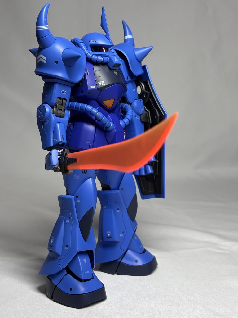 劇中と遠からず近からず良い色になったと思います。黒やグレーも青寄りの色を使いました。お腹のオレンジはキャンディーにしました。