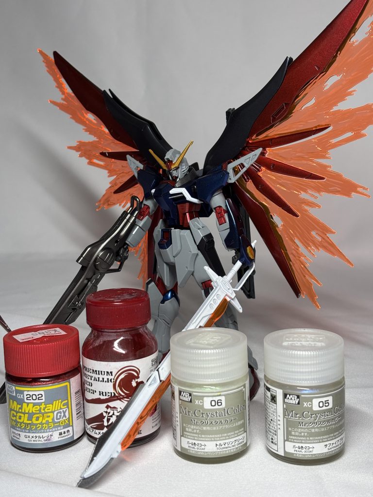 グレー:ニュートラルグレー2、白:EXホワイト、青:黒サフ→サファイアブルー、赤:黒サフ→GXメタルレッド、緑:黒サフ→トルマリングリーン、関節:深紅