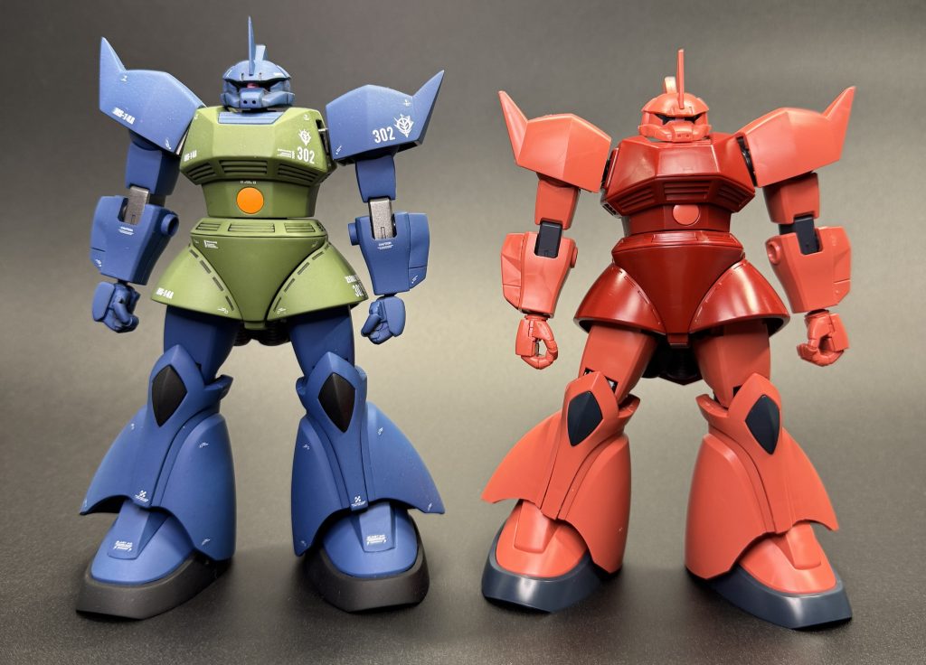 元キットとの比較。胴体の延長のみですが、ボディバランスがかわり今っぽい投信になりました。