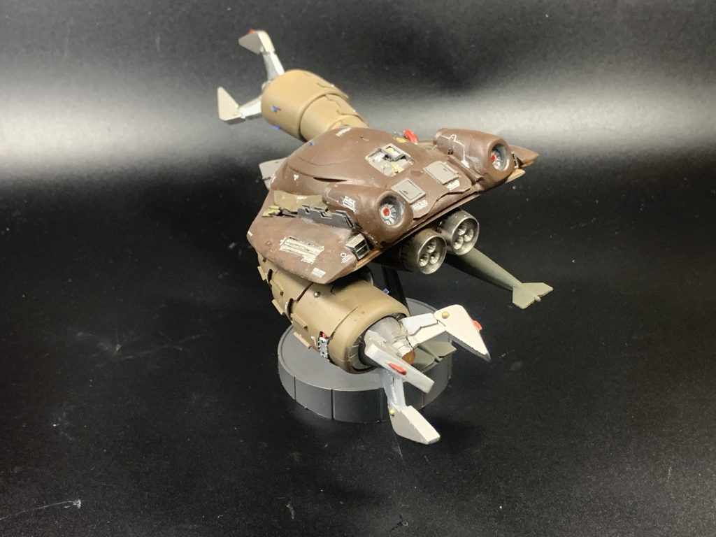 下部には対艦船用の大型魚雷を追加しています。