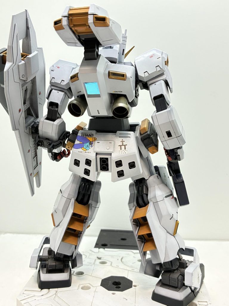 カラーにホワイトちょっと暗めに仕上げました。