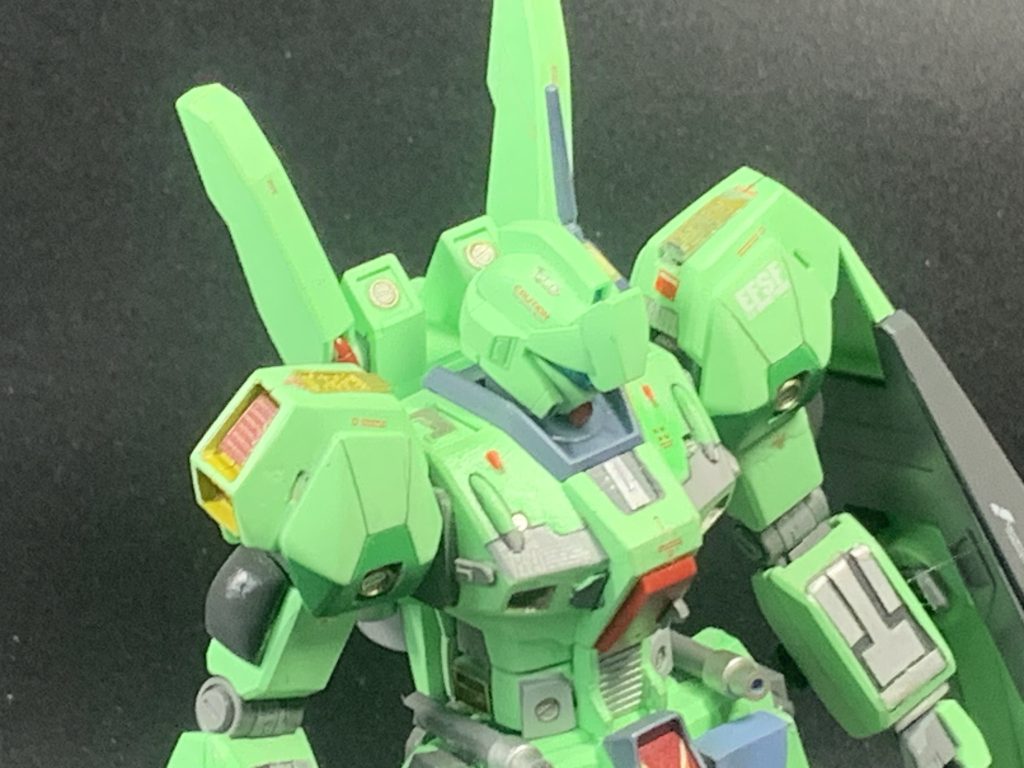 ジム系はジオラマでジオン系のやられ役としてしか作った事がありません。ガンダム以外の連邦系を真面目に作ったのは初めてです。