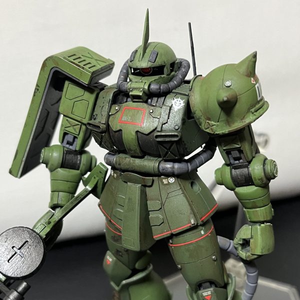 ザクⅡ 地上にて