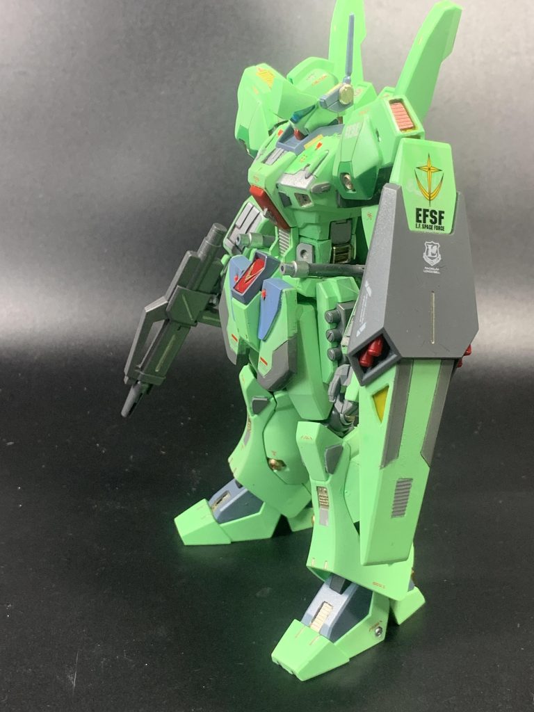 こうなりました。自分では中々色男になったのではないか?と思っています、もちろん個人の感想です。(zaku-kao1)