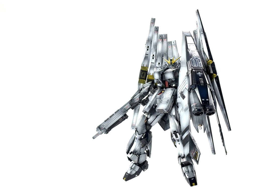 ダブルフィンファンネルも買っていたので合わせたけど、塗装辛かった……12本分のRG版フィンファンネルはきつい……