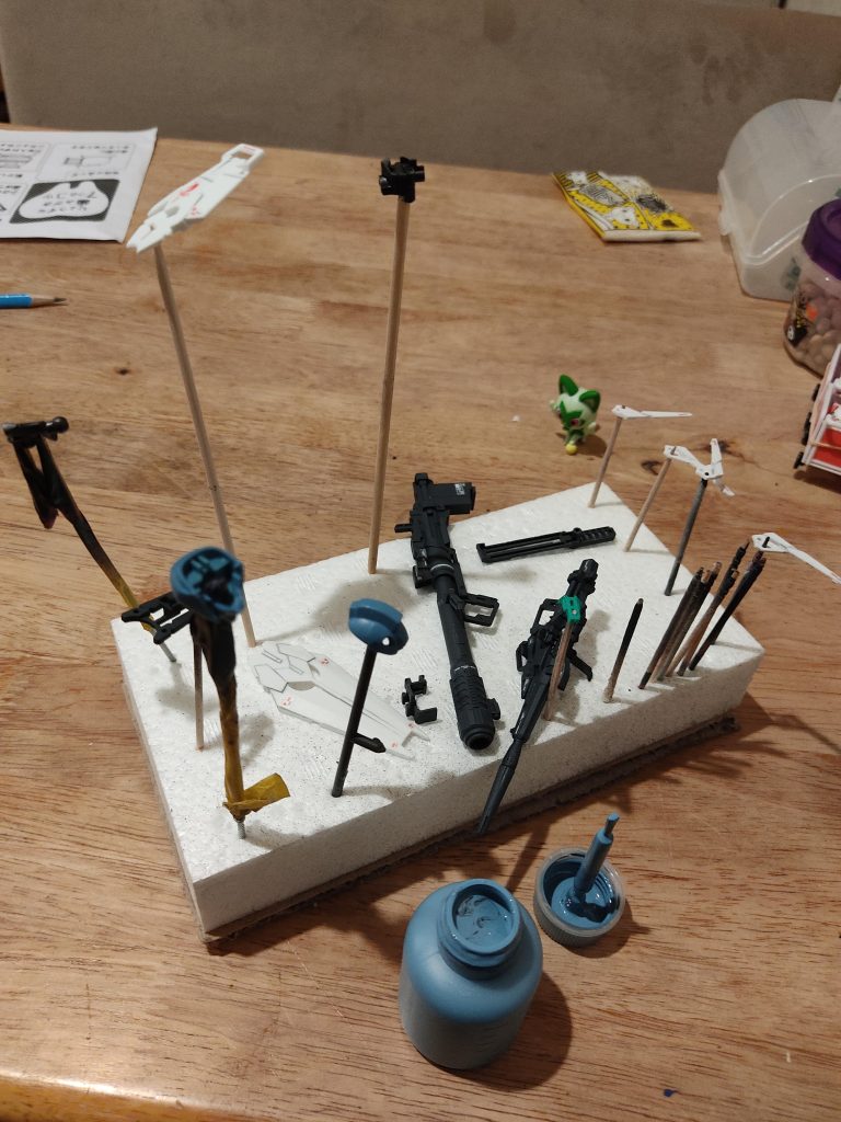 タッチペンボトルに色を入れて、付属の筆で塗っていく手法☆これなら筆を洗わなくて済むのだ(^_^)v