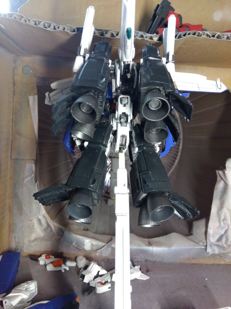 プロペラントタンクがない状態のバックショットです。