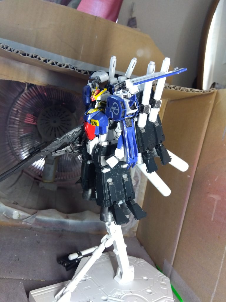 旧キットでは、Bst形態も発売しましたが、HGUCでは商品化されませんでした。そこで、無いなら作ろうの精神で作成したのがこの作品です。