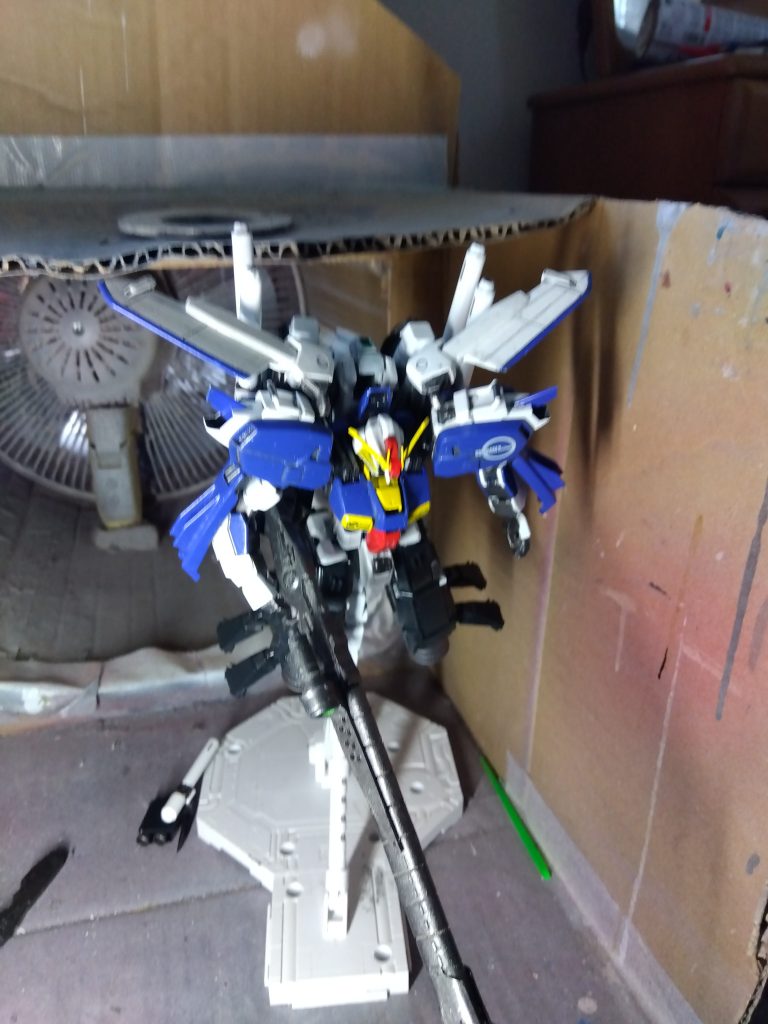 考えてみたら、現在この形態が発売されているのって、ロボット魂くらいだったでしょうか。ここまで作ったら、Zプラスのハミングバードと行きたいところですが、新しいガンプラのキットの入手が極めて困難になった現在では、ちょっと無理みたいですね。もし材料が入手出来たら考えてみようと思います。次回は、EX-s形態、トリにGクルーザー形態を投稿しようと思います。最後まで見て頂き、ありがとうございました。