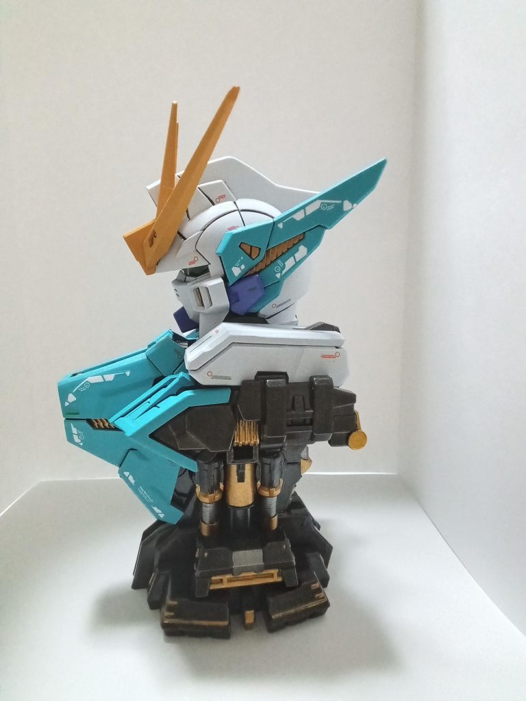 塗装はタミヤのスプレー缶を使用しました。デカールはアシタのデカールを使用しましたが、失敗を恐れて表面を剥がしていません💧