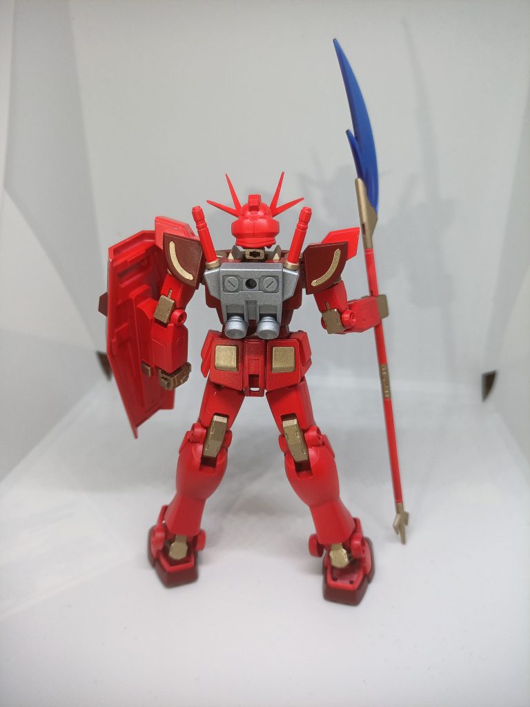 脚部の合わせ目消しとアンテナのシャープ化以外は塗装のみです。完成品を調子に乗っていじってたら何ヶ所か塗装剥げしました笑