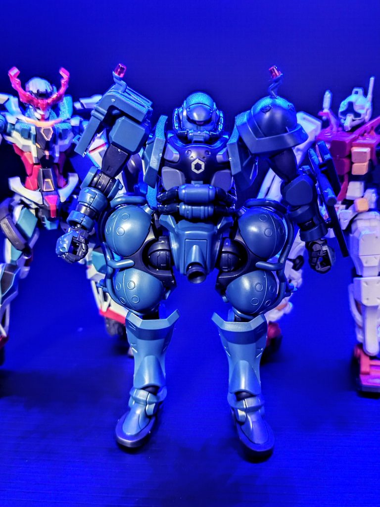 ついでに軍警ザクとジークアクスも載せときます、こういうとこで消費してかんと