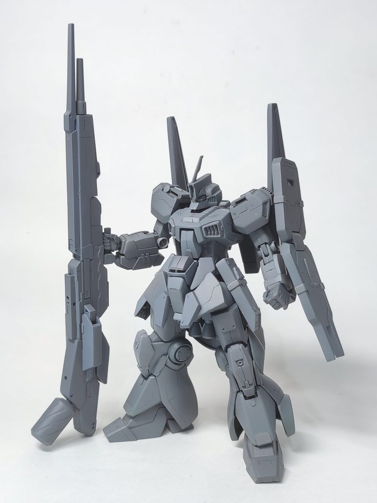 サフ状態。この状態であまり撮影しないのですがあえて撮ってみました。一見良さげに見えますがかなり粗があったので何度も調整して特に頭部は3回以上塗り直しました(汗)最後までご覧いただき、ありがとうございます。