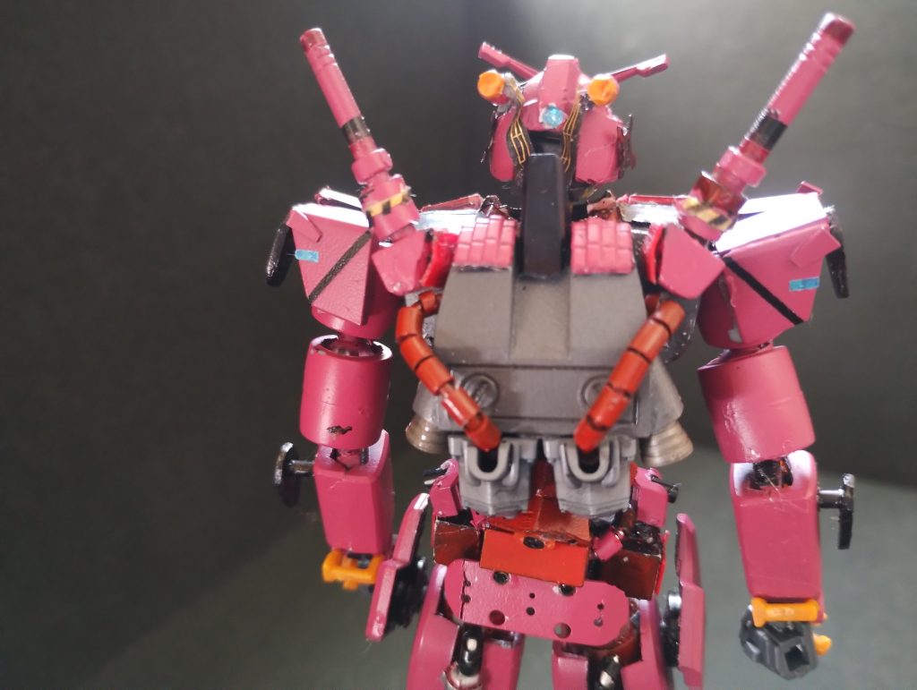 ランドセルは反転して使用。メインスラスタはバイク(NSR500)のシリンダーです。