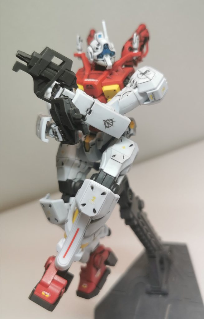 ヴィジュアル系のポーズ。肩の可動域がとてつもないのでポージングが捗ります。