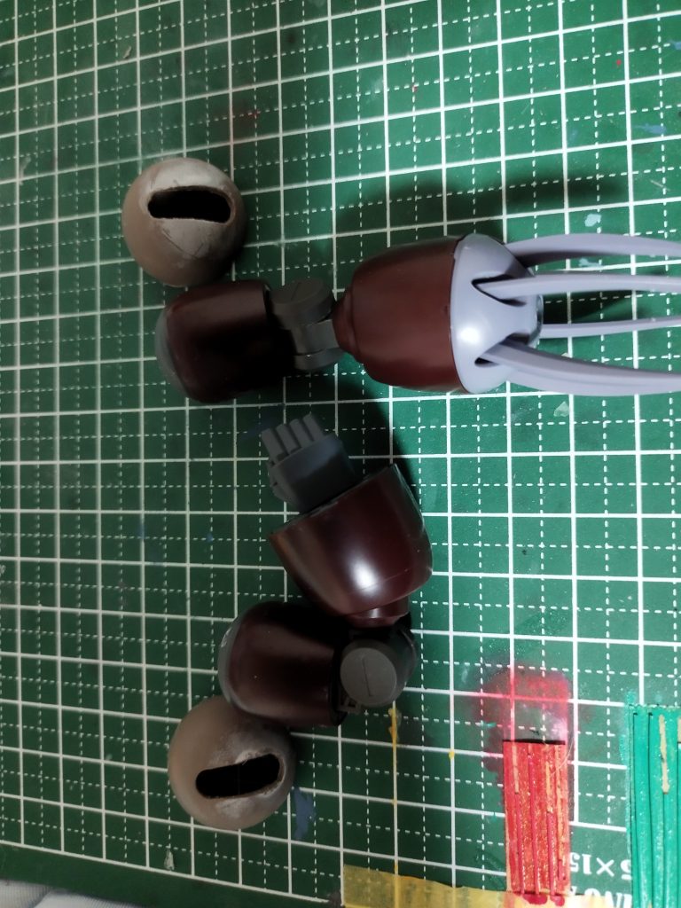 改造用ジャンクディランザの股関節を利用して肘関節を作成