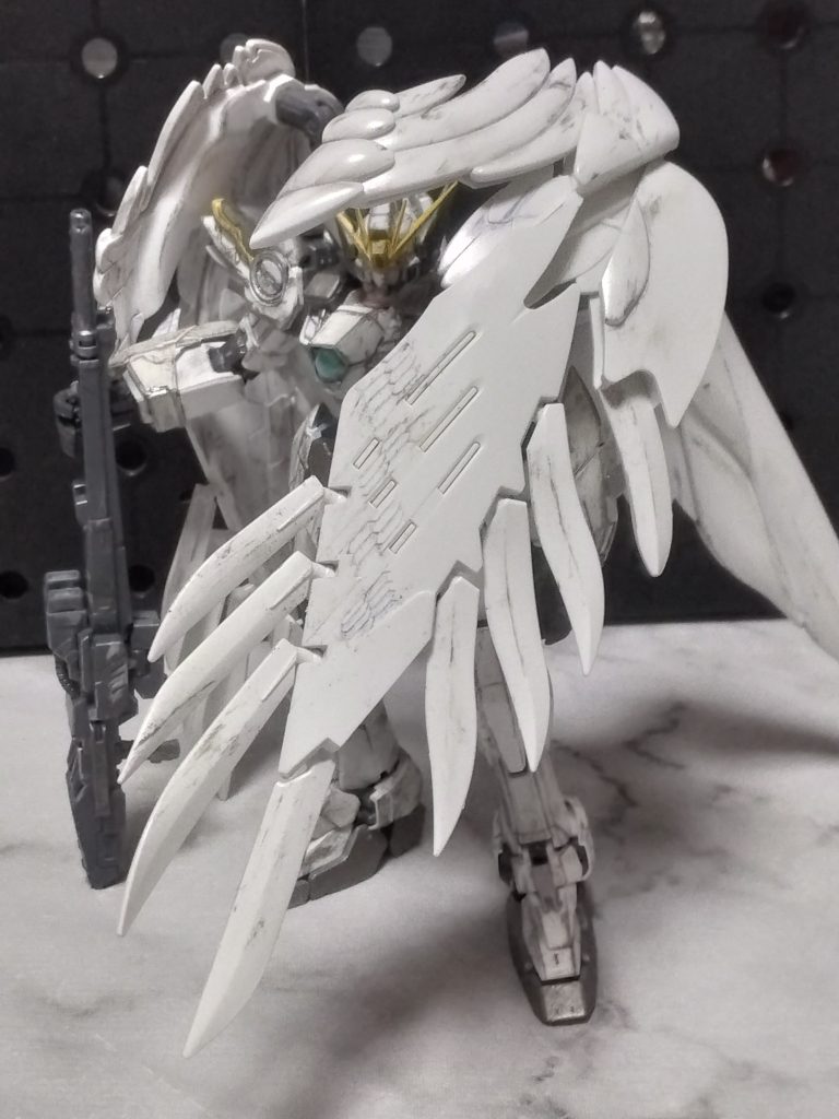 RG　ウイングガンダムゼロカスタム　スノーホワイト