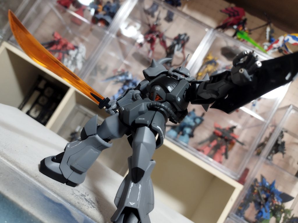 フィンガーバルカン部はステンレスビーズ2mmがフィットしたので木工用ボンドで固定してます。