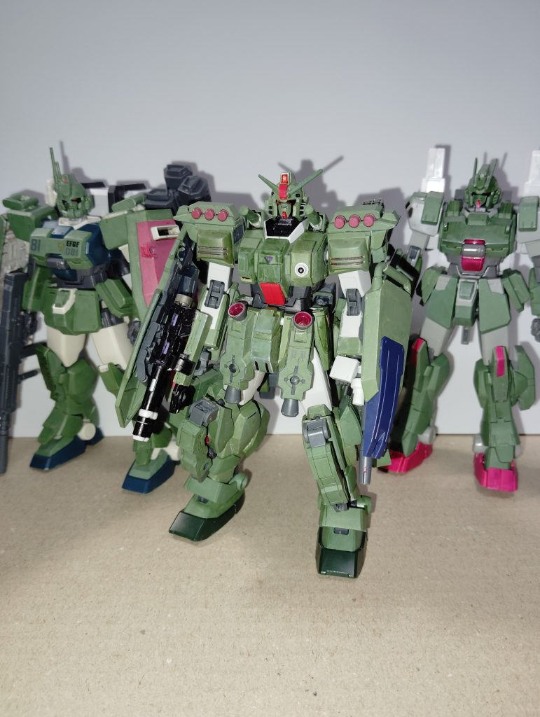 密林のガンダム部隊