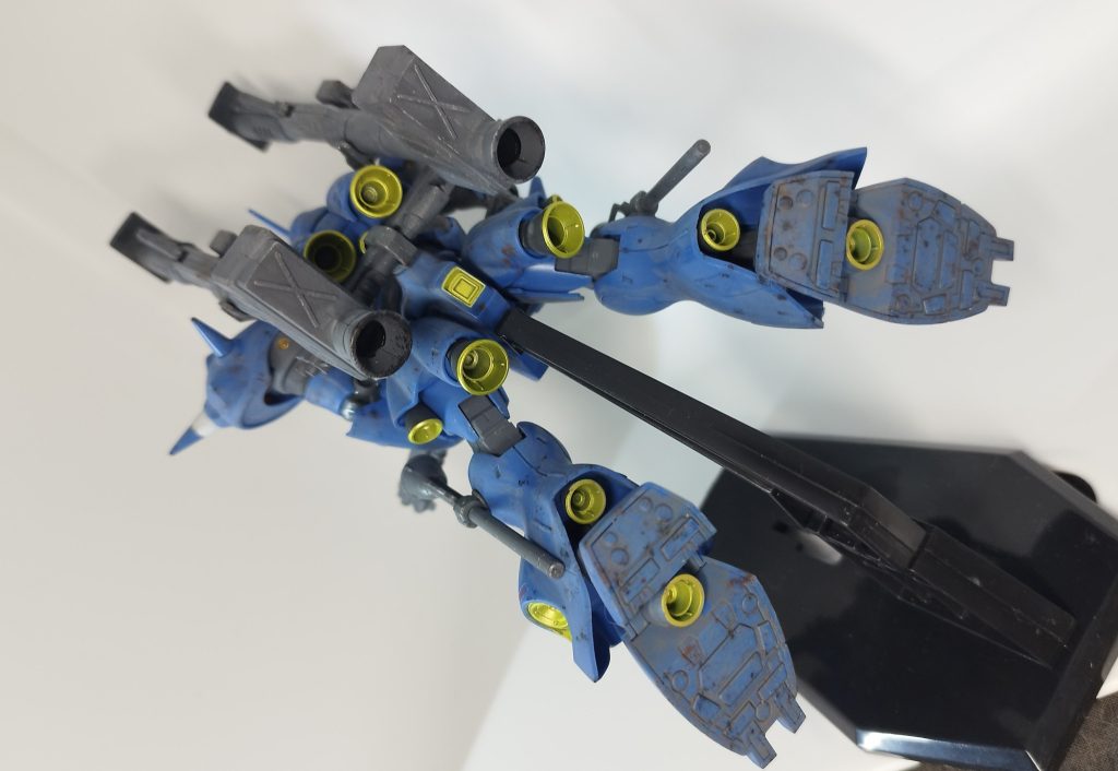 スラスターはエアブラシで塗装