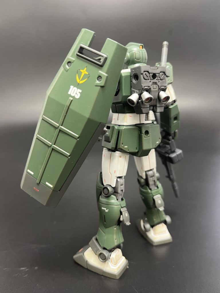 カラーリングとしては、北米配備なので、米軍由来のカラーを使おうという事で、A-10Aで使われたチャコールリザード迷彩用のグリーンとグレーを使いました。結構好きなんですよね、この色😃