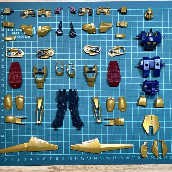 赤いガンダム発売前日ですね