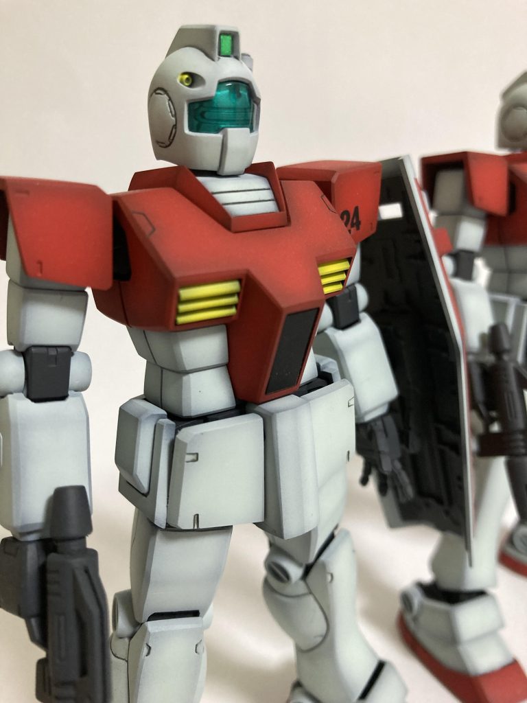 ゴーグルは定番の裏側シルバー塗装