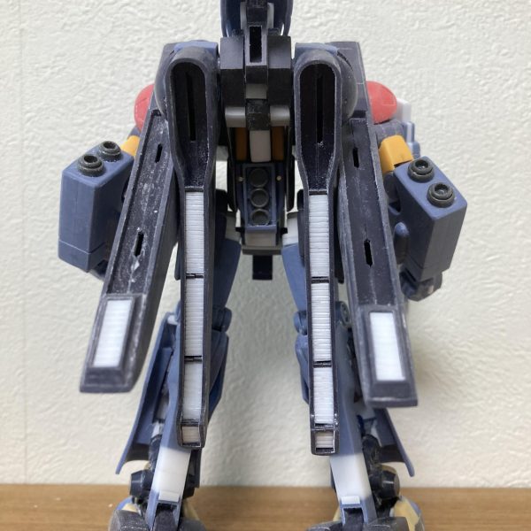 長かったガ・ゾウム製作もようやく終了しました。GW中に塗りたかったけど無理でした…完全変形なんて目指したため、途中で何度もやり直しがあり、試行錯誤の末にやっと満足いく形まで来ました。結構カッコ良くなったと思いますが、いかがでしょう？（4枚目）