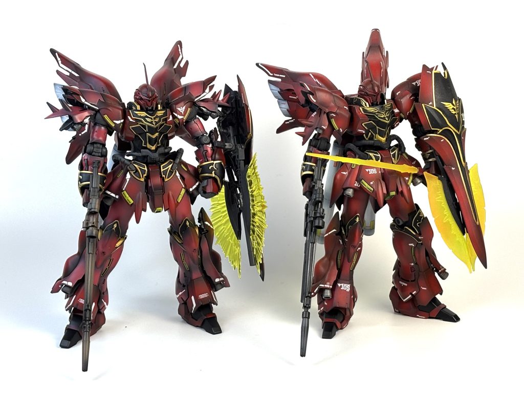 HGシナンジュと並べて。あまり形は変わらないですね。HGで使ったデカールの方が好きかなぁ確かMG ver.kaと同じデザインなんでしたよね。