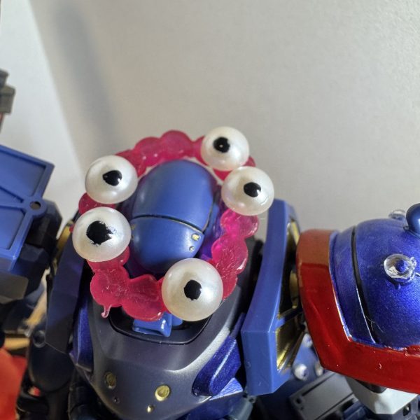 万博警備に行く新型ザク