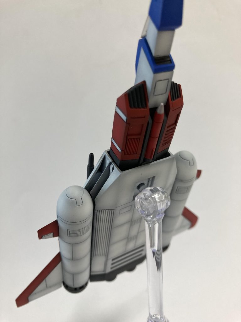 コアファイターの腹に隙間があるため、対艦ミサイルを追加