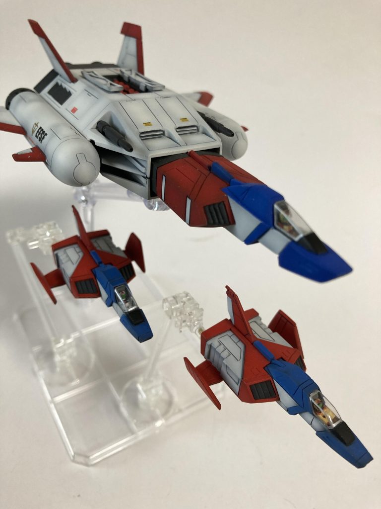 旧キットとHG版はコアファイターの形状がかなり違いますね