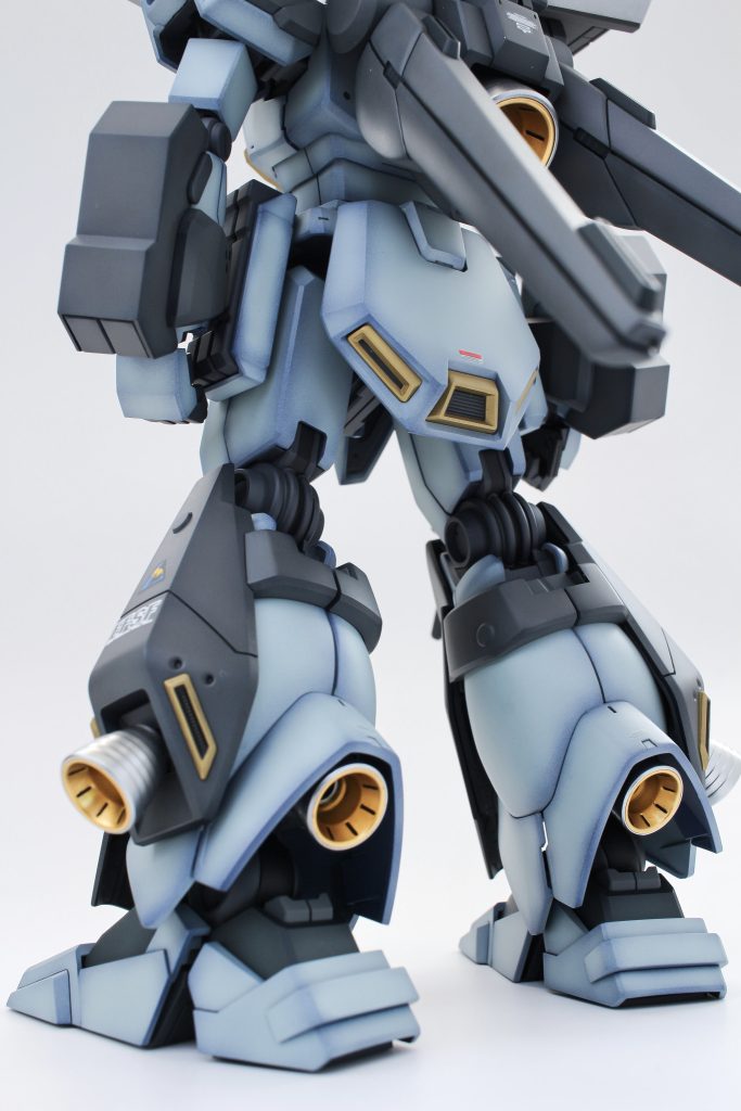 全身に点在する凹丸モールドは浅くダルかったのでスピンモールドでの掘り直しや開通+裏打ち処理