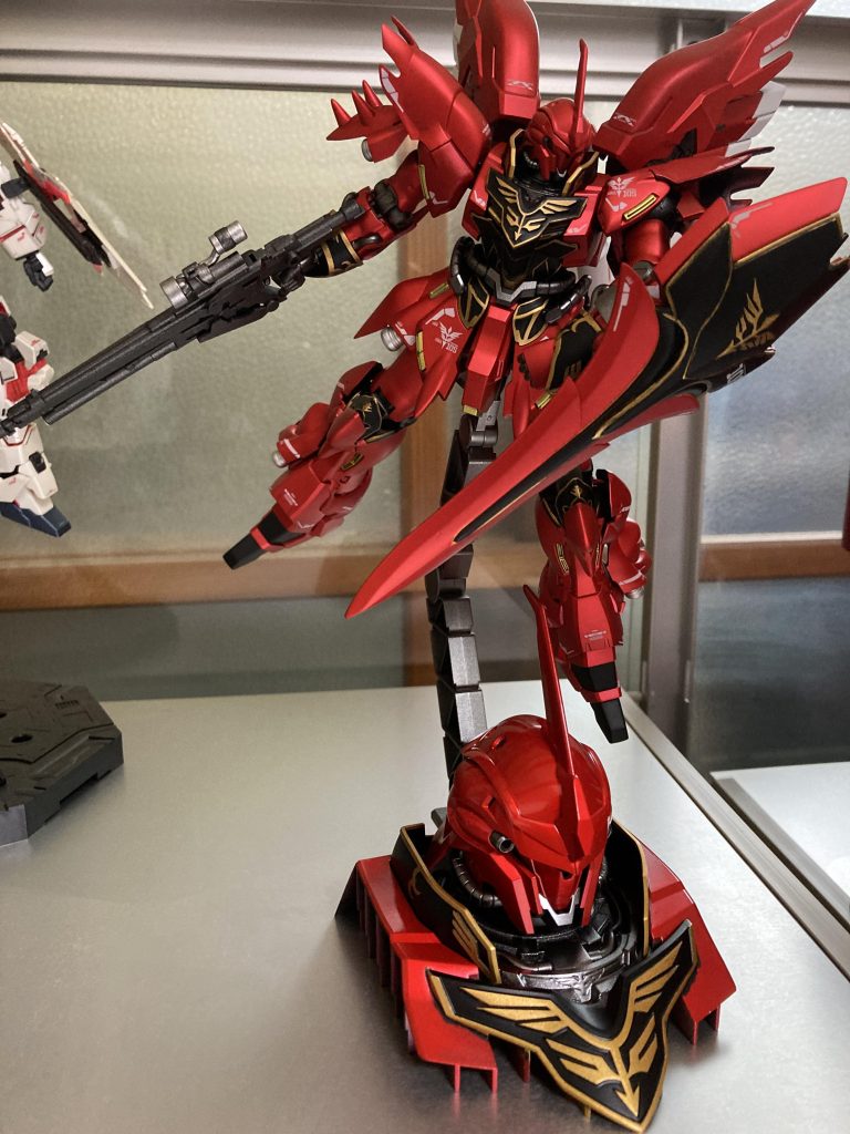 でもツヤの質感も捨て難く、台座はツヤ有りにして製作(￣▽￣)ﾆﾔﾘｯ